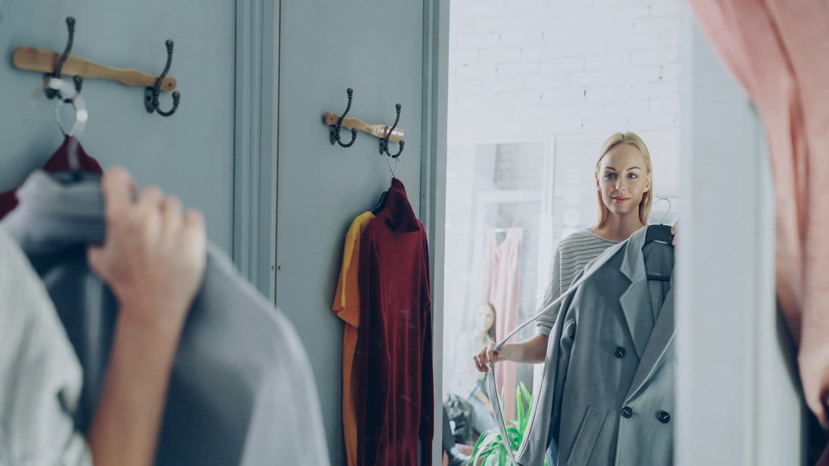 How to Build Repeatable Outfits That Still Feel Fresh